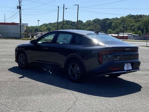 New 2026 Kia K4 FWD image 4