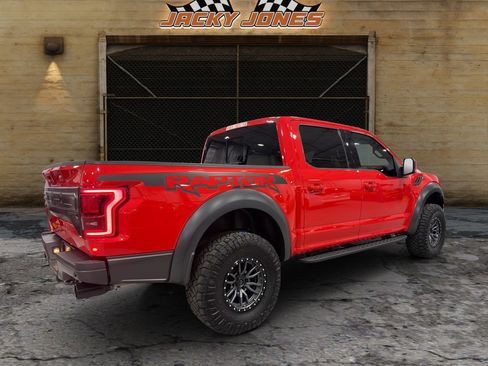 Used 2018 Ford F150 Raptor w/ Equipment Group 802A Luxury image 11