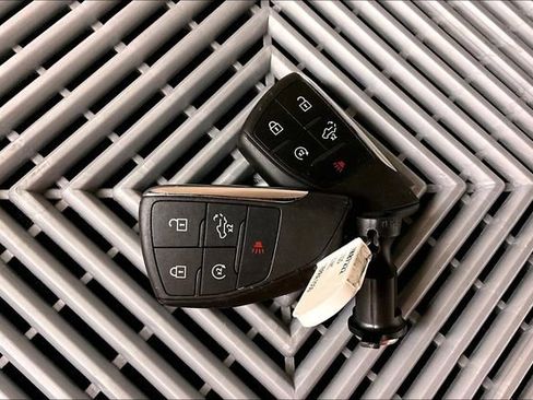 Used 2025 GMC Sierra 1500 AT4 w/ Technology Package image 12