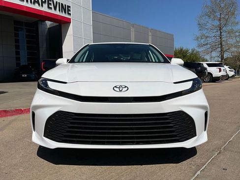 New 2026 Toyota Camry LE image 3