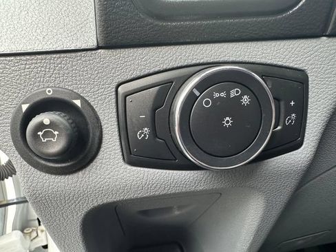 Used 2017 Ford Transit 350 XLT RWD image 11
