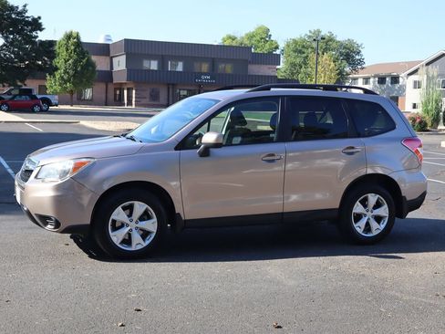 Used 2015 Subaru Forester 2.5i Premium AWD/4WD image 10