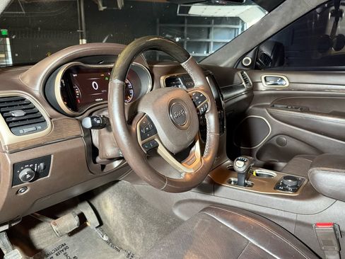 Used 2014 Jeep Grand Cherokee Summit AWD/4WD image 10