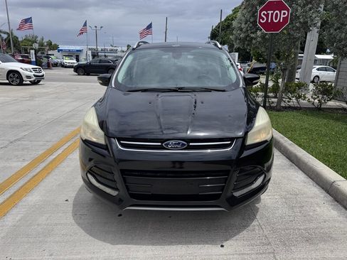Used 2015 Ford Escape Titanium AWD/4WD image 2
