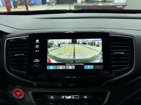 Used 2023 Honda Passport EX-L image 25