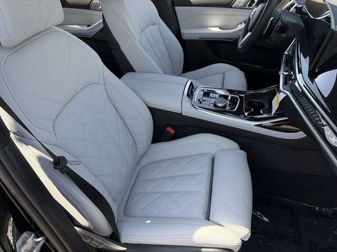 New 2026 BMW X7 xDrive40i w/ M Sport Package image 10