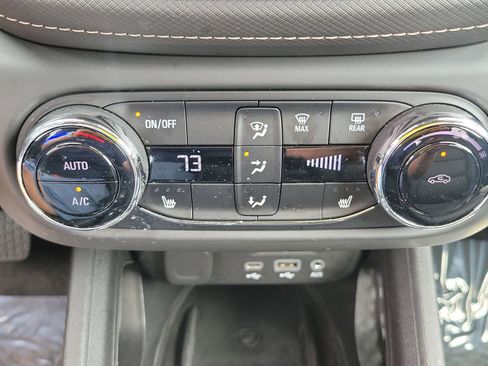 Used 2021 Chevrolet TrailBlazer ACTIV w/ Sun and Liftgate Package AWD/4WD image 41