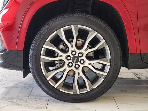 Used 2026 GMC Acadia Denali Ultimate w/ LPO, Floor Liner Package FWD image 10