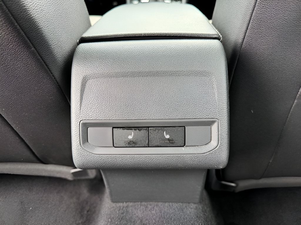 Used 2019 Volkswagen Jetta R-Line FWD image 31