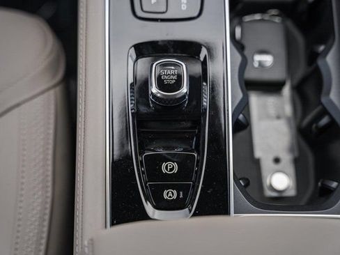 Used 2026 Volvo XC90 B6 Plus w/ Protection Package Premier AWD/4WD image 25