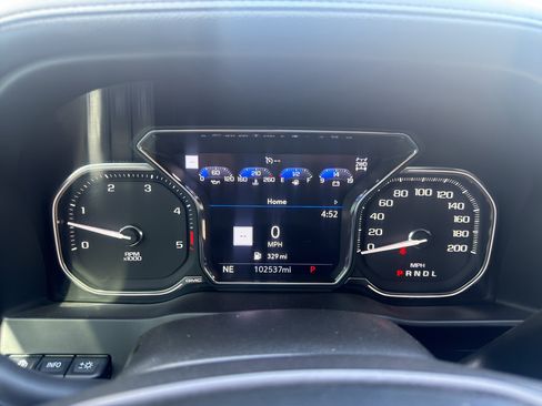 Used 2023 GMC Sierra 2500 AT4 w/ AT4 Preferred Package AWD/4WD image 17