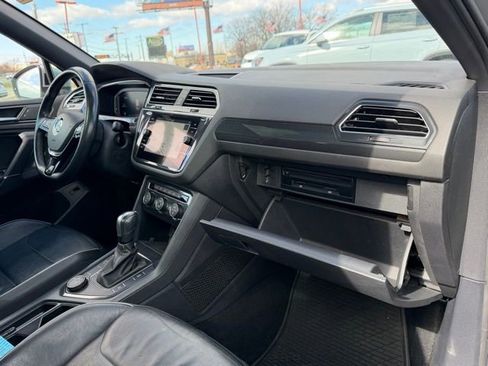 Used 2020 Volkswagen Tiguan SEL Premium R-Line image 12