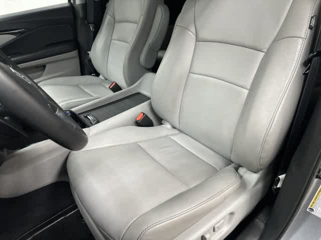 Used 2019 Honda Pilot Touring image 10