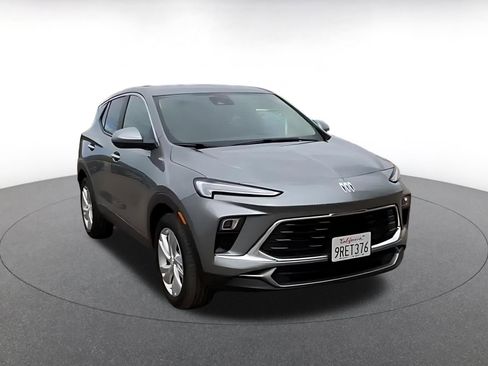 Used 2025 Buick Encore GX Preferred FWD image 3