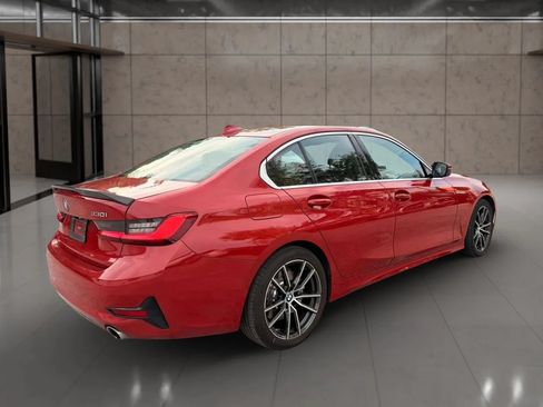 Used 2019 BMW 330i Sedan RWD image 4