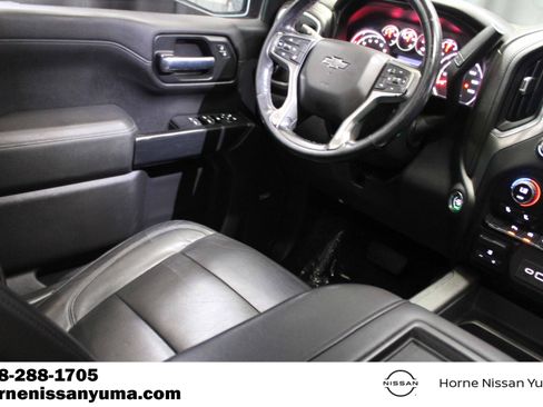 Used 2020 Chevrolet Silverado 1500 LT Trail Boss AWD/4WD image 8