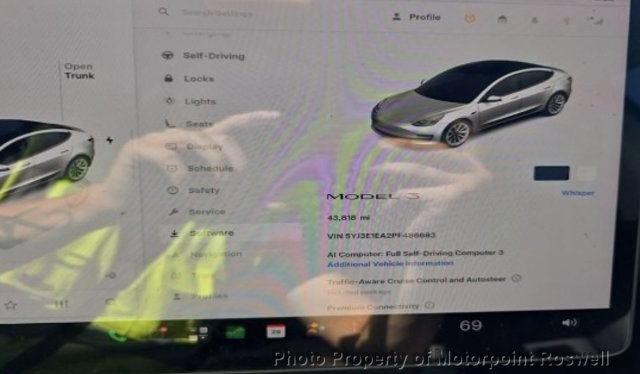 Used 2023 Tesla Model 3 Standard Range RWD image 3