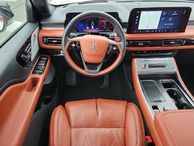 Used 2025 Lincoln Aviator Reserve w/ Equipment Group 201A AWD/4WD image 26