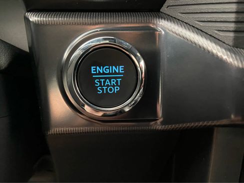 New 2026 Ford F150 Lariat w/ Equipment Group 502A High image 44