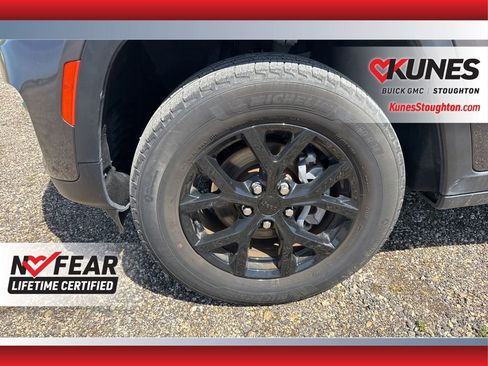 Used 2024 Jeep Grand Cherokee Altitude AWD/4WD image 16