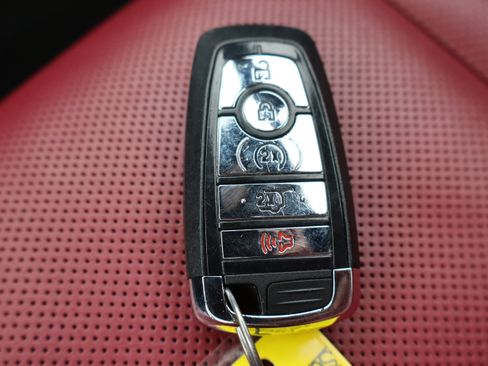Used 2025 Lincoln Corsair Reserve AWD/4WD image 32