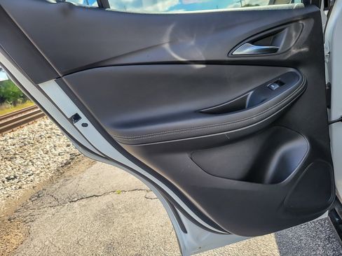 Used 2024 Buick Encore GX Sport Touring image 17