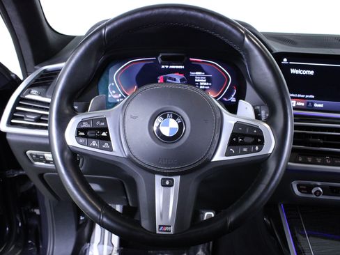 Used 2022 BMW X7 M50i image 25