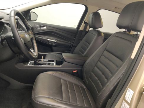 Used 2017 Ford Escape Titanium FWD image 17