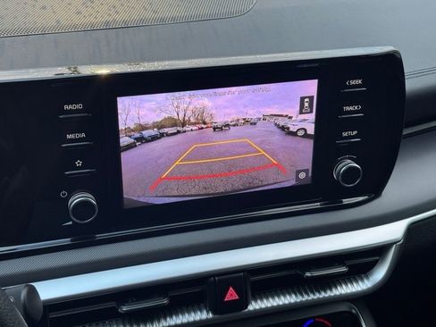 Used 2023 Kia K5 LXS image 21