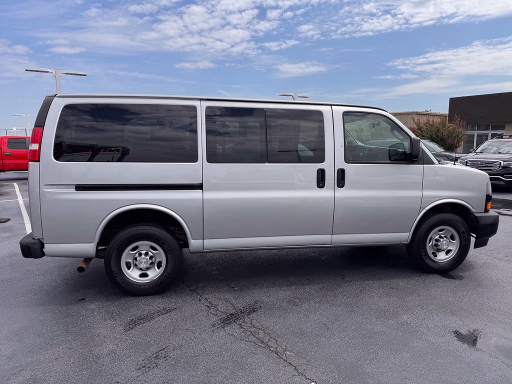 Used 2019 Chevrolet Express 2500 LS RWD image 6