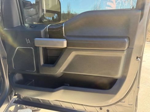 Used 2022 Ford F450 Platinum image 24