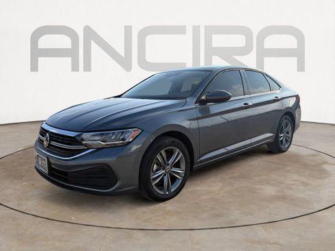 Certified 2023 Volkswagen Jetta SE w/ Panoramic Sunroof Package FWD image 6