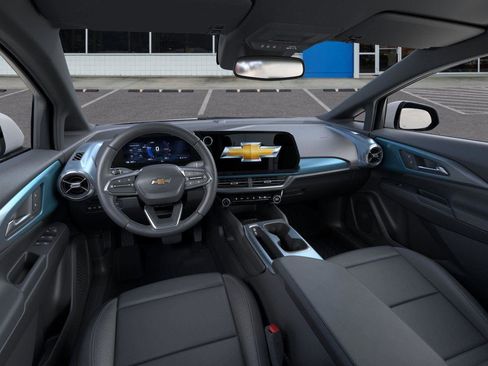 New 2026 Chevrolet Equinox EV LT image 16