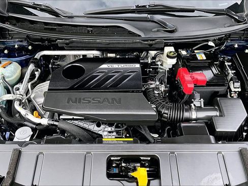 Used 2024 Nissan Rogue Platinum image 13