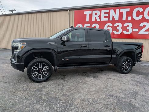 Used 2021 GMC Sierra 1500 AT4 w/ AT4 Premium Package AWD/4WD image 2