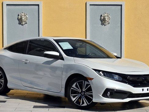Used 2017 Honda Civic EX-L image 3