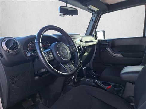 Used 2018 Jeep Wrangler Sport image 9