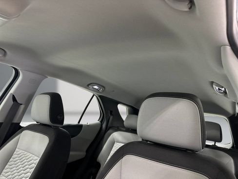 Used 2021 Chevrolet Equinox LS FWD image 17