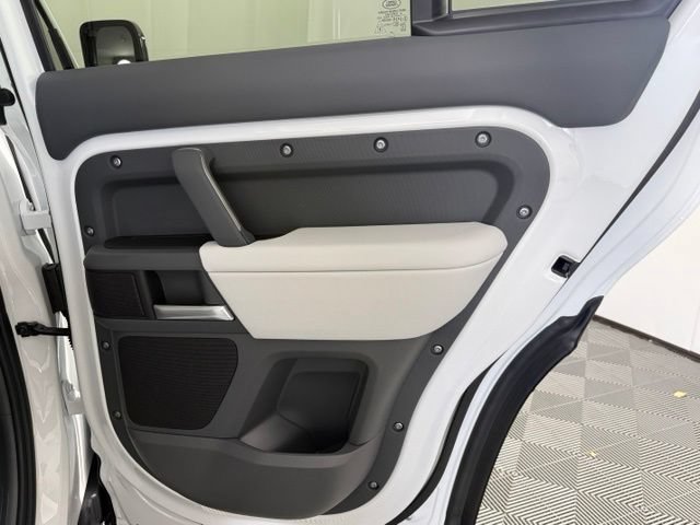 New 2026 Land Rover Defender 110 S AWD/4WD image 19