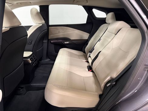 Used 2025 Lexus RX 450h AWD w/ Convenience Package image 16