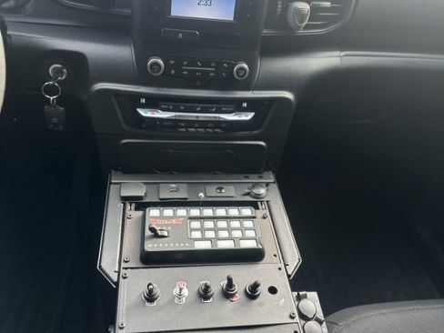Used 2020 Ford Explorer 4WD Police Interceptor w/ Ultimate Wiring Package image 18