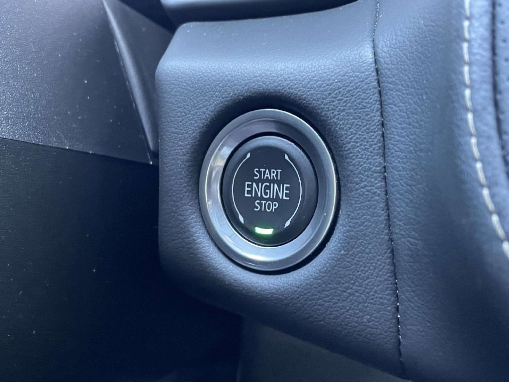 Used 2024 Chevrolet Tahoe Premier AWD/4WD image 31