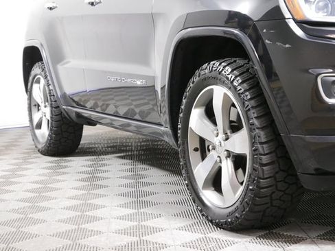 Used 2014 Jeep Grand Cherokee Overland AWD/4WD image 2