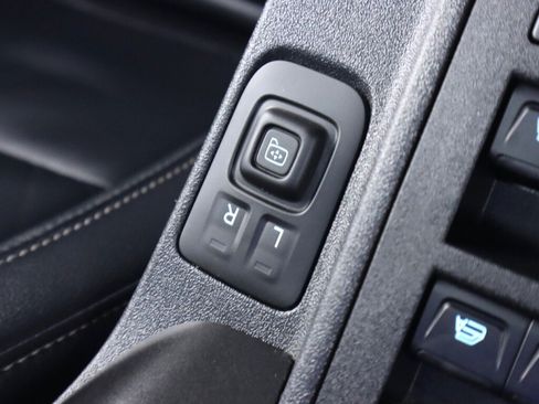 Used 2021 Ford Bronco First Edition AWD/4WD image 32