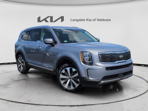 Used 2021 Kia Telluride EX w/ EX Premium Package FWD image 2