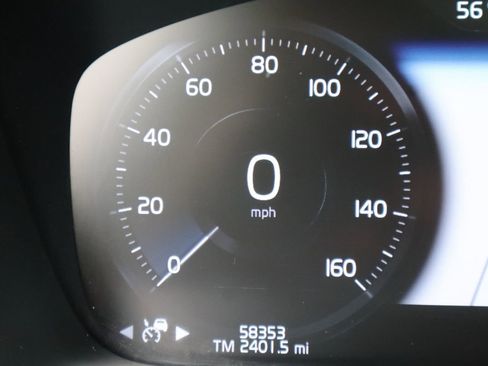 Used 2018 Volvo XC90 T6 Momentum w/ Convenience Package image 50