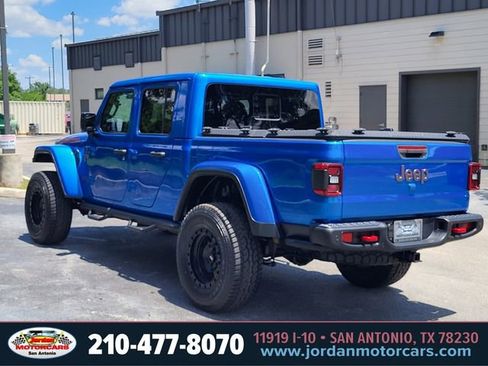 Used 2020 Jeep Gladiator Rubicon AWD/4WD image 3