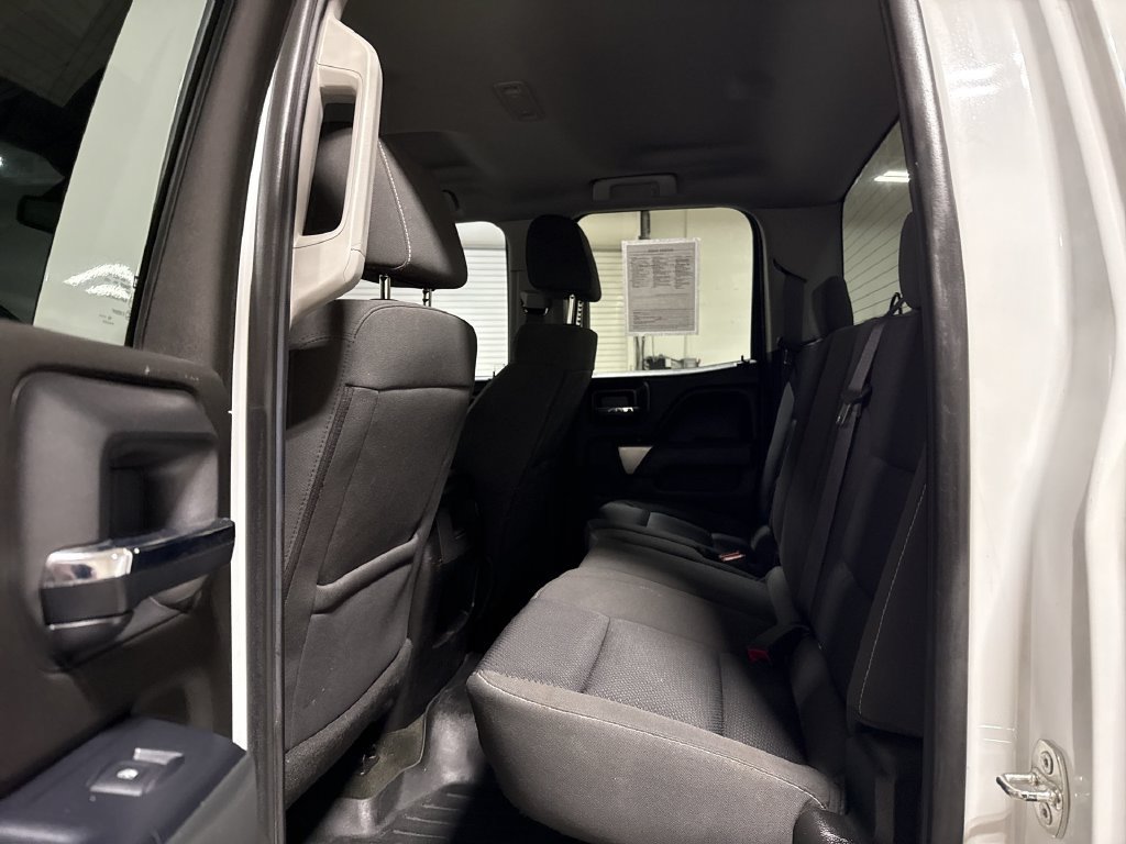 Used 2017 Chevrolet Silverado 1500 LT w/ All Star Edition AWD/4WD image 22