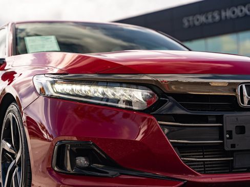 Used 2022 Honda Accord Sport image 10