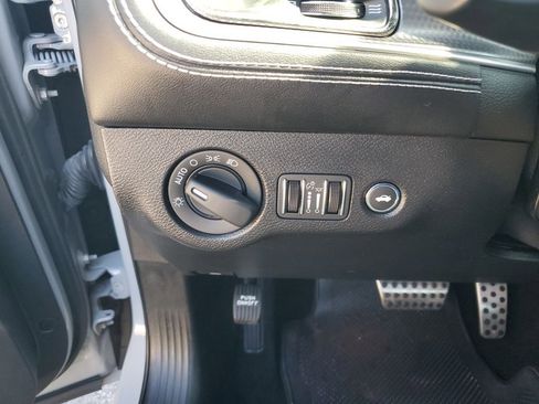 Used 2022 Dodge Challenger SRT Hellcat w/ Plus Package image 27